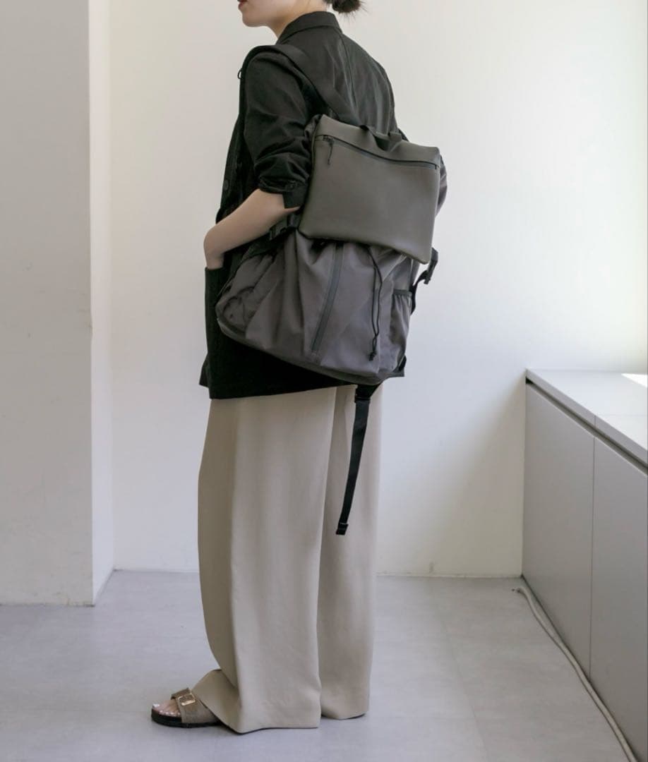 BURLAPOUTFITTER×ear】　レザーコンビライトリュック　カーキ