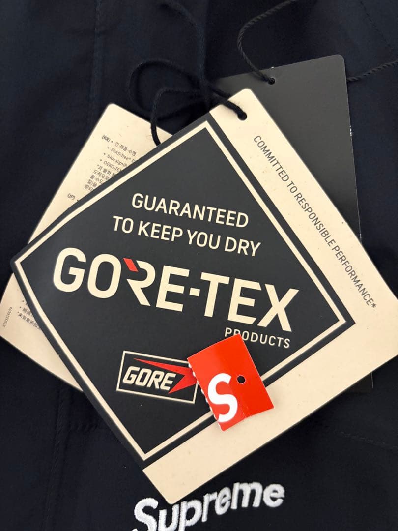 L Supreme Umbro GORE-TEX HoodedJacket 黒
