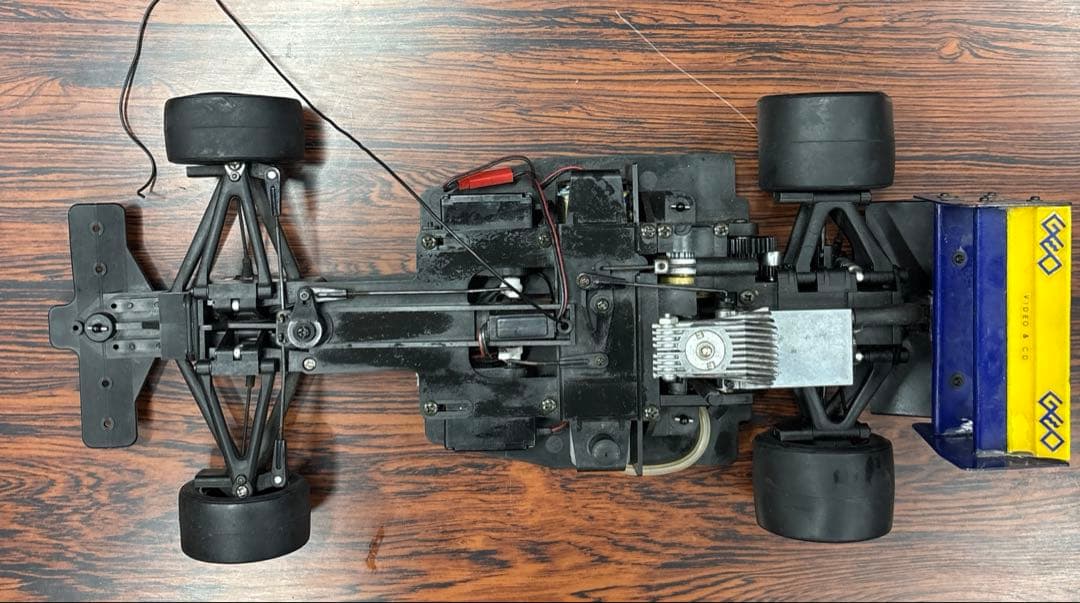 京商 エンジンラジコン