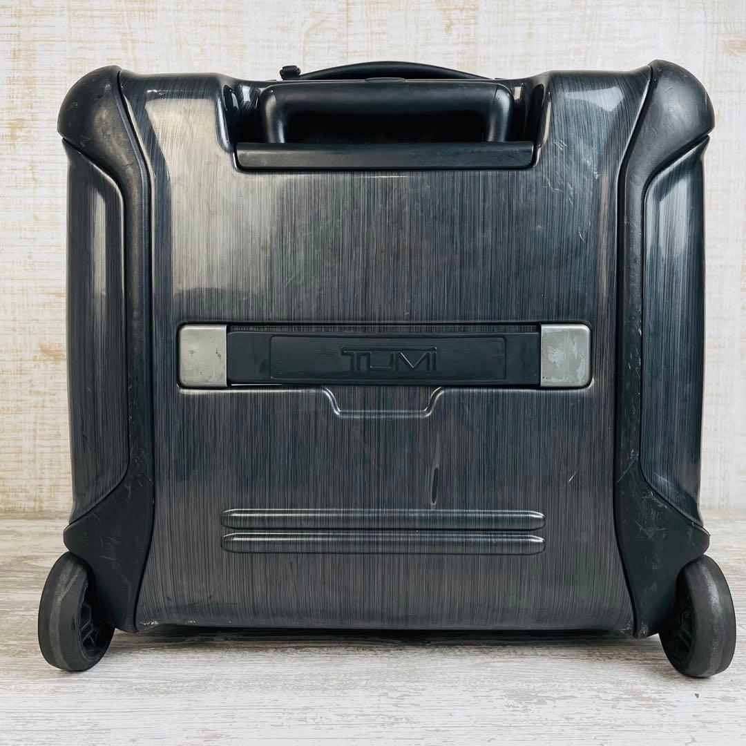 TUMI トゥミVAPOR 2輪コンパクトキャリーケース　機内持込可能【25L】