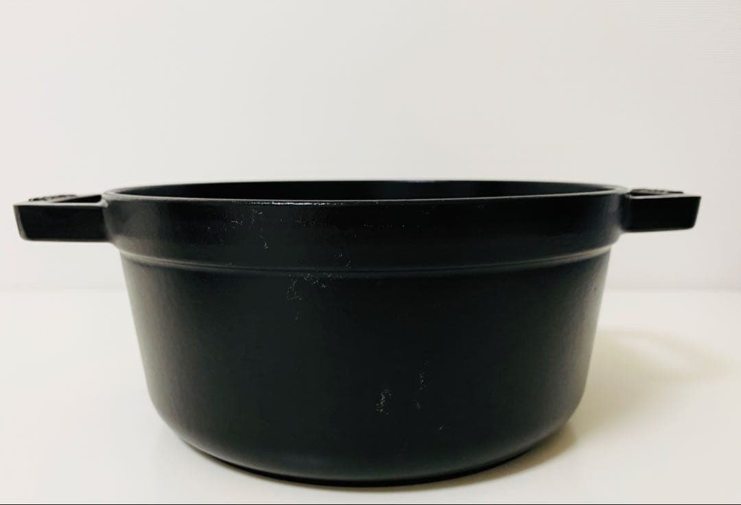ストウブ STAUB ピコ ココット ラウンド 22cm 黒