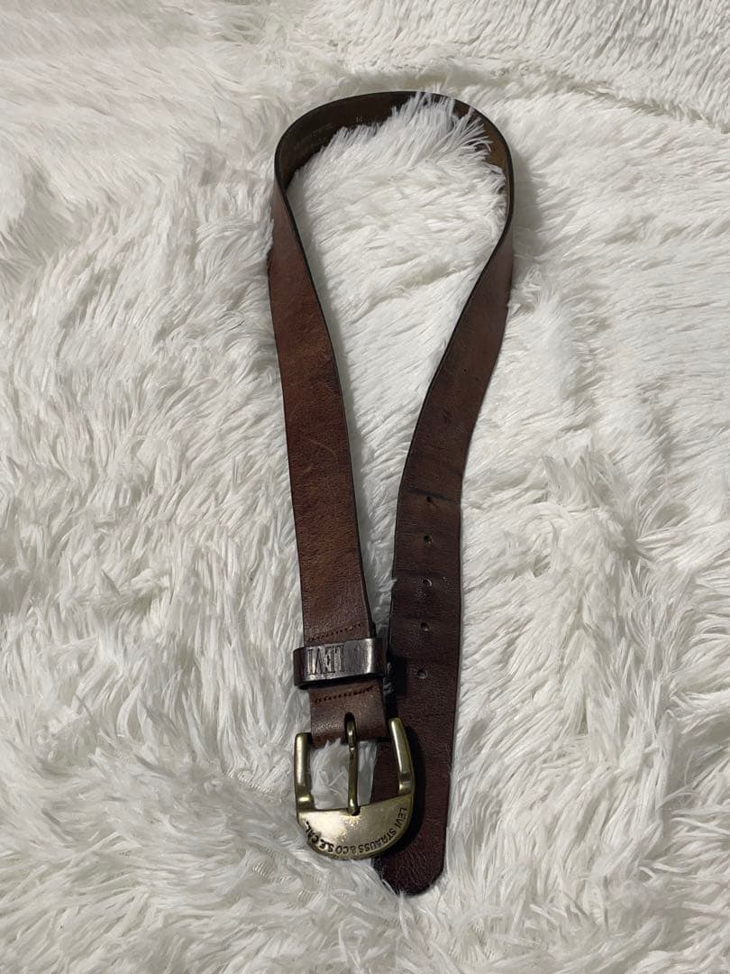 希少　Levi’s リーバイス ベルト USA製 本革 レザー 真鍮バックル