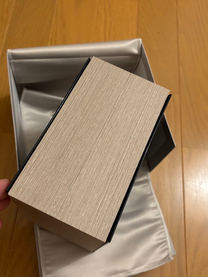 Ulysse Nardin ユリス・ナルダン　時計付属品　箱　冊子　カードケース