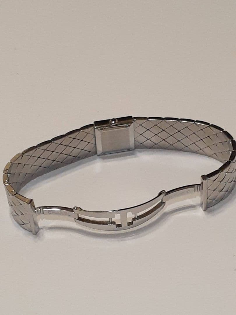 美品 シャネル H0009 マトラッセ シルバー レディース　腕時計　保証書付き