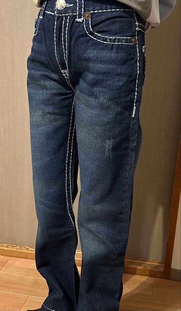 【美品】TRUE RELIGION ジーンズ