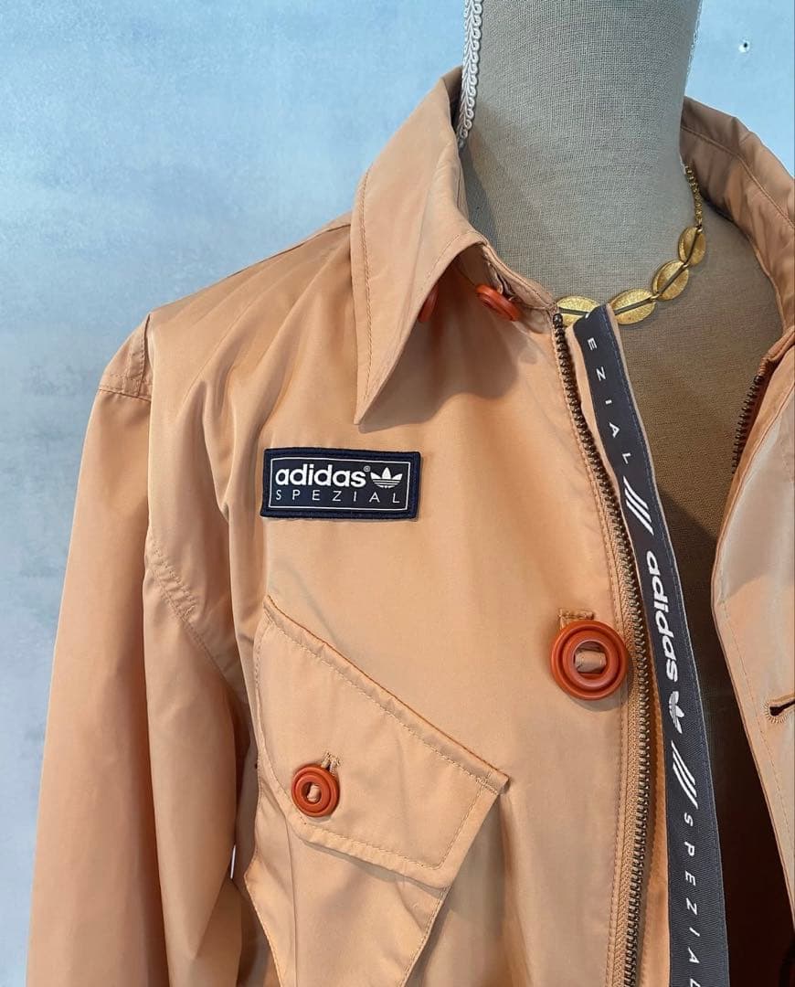 adidas SPEZIAL フード付きジャケット