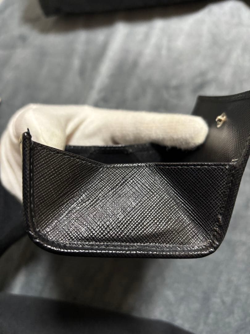 最終価格　PRADAプラダ/トライアングルロゴケース