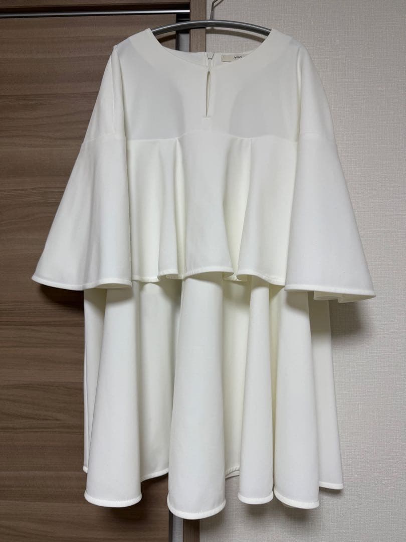 【美品】yori キーネックフリルブラウス　38