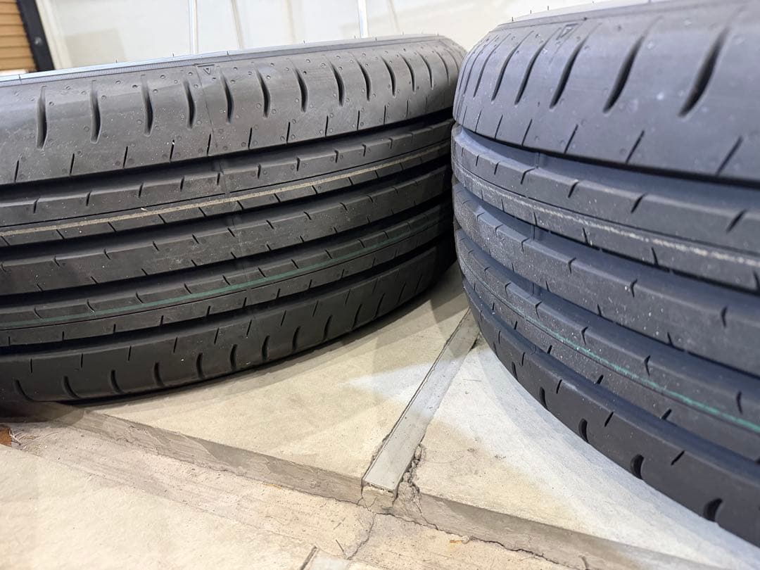 ダンロップ　225/55R19　ヴェルファイア 40系
