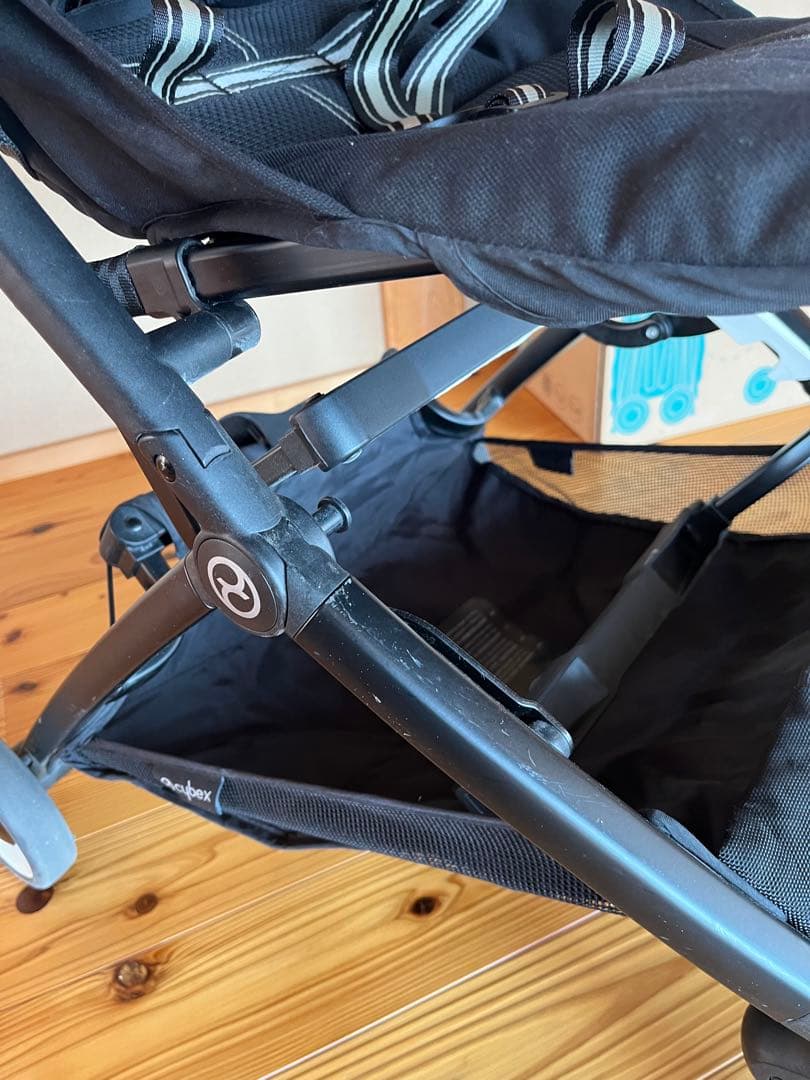 ト*ロ様 USED: Cybex Libelle ブラック ベビーカー　(別売バ