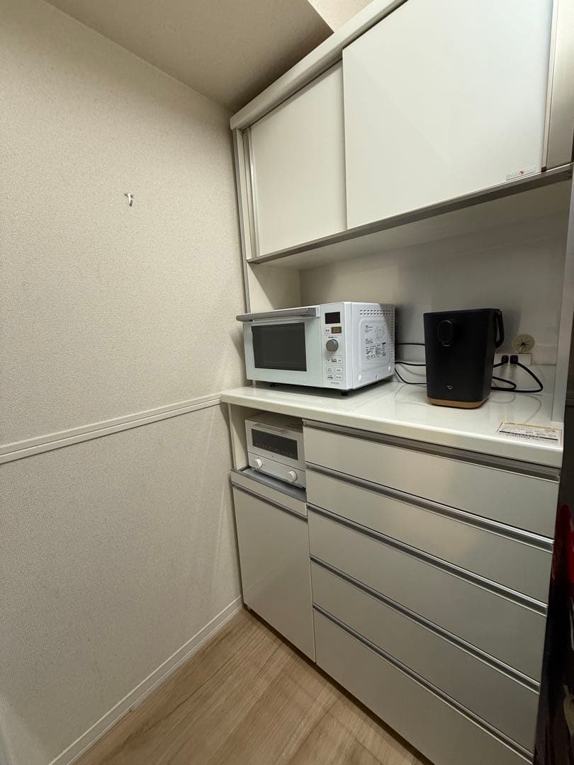 Pamouna（パモウナ）食器棚