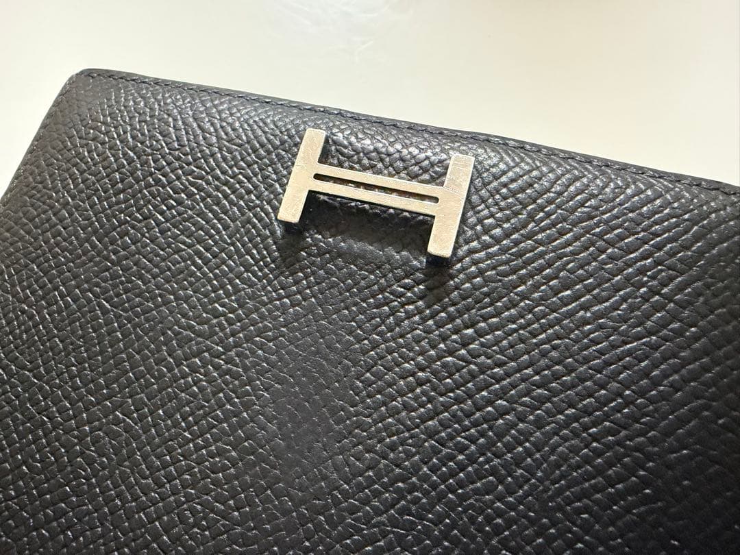HERMES 二つ折り財布 黒 レザー