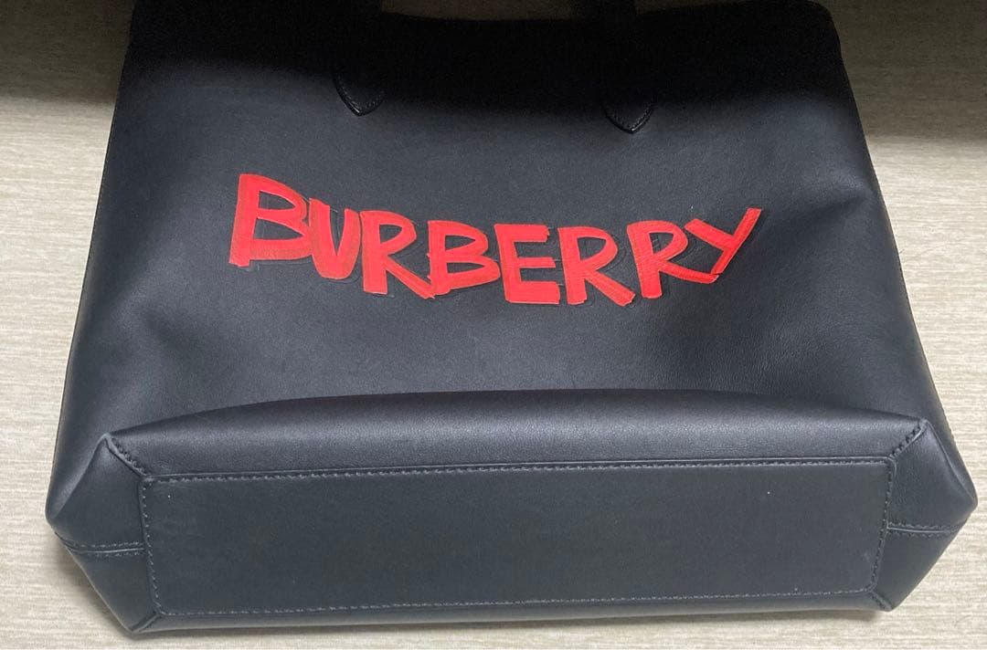 ★美品★希少バーバリー グラフィティプリント トートバッグ オールレザー