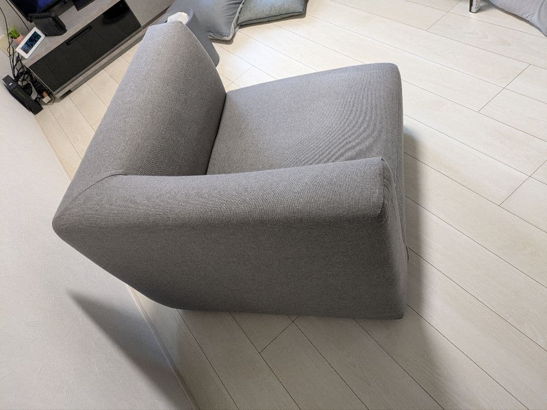グレー ファブリック アームチェア　ソファ