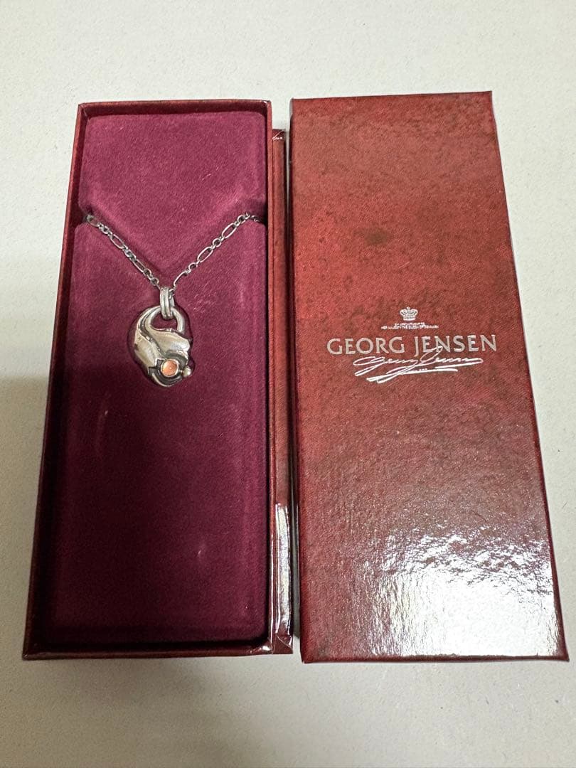   シルバーペンダントネックレス