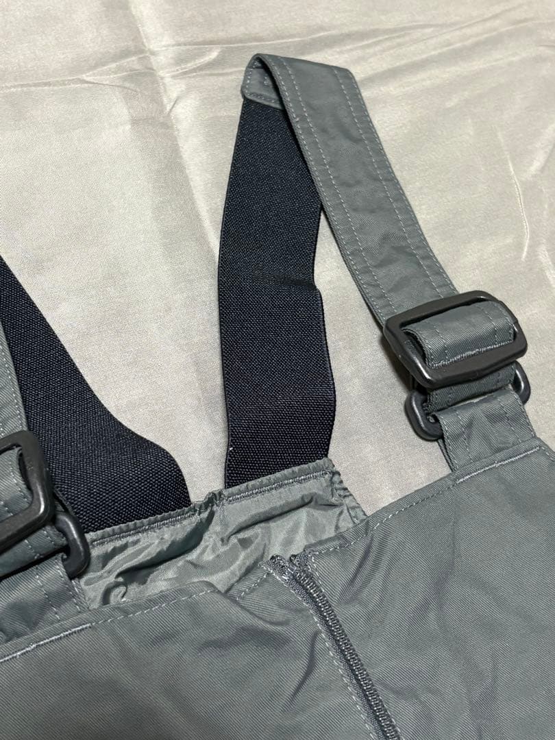 美品Columbia スキーウェア キッズ140