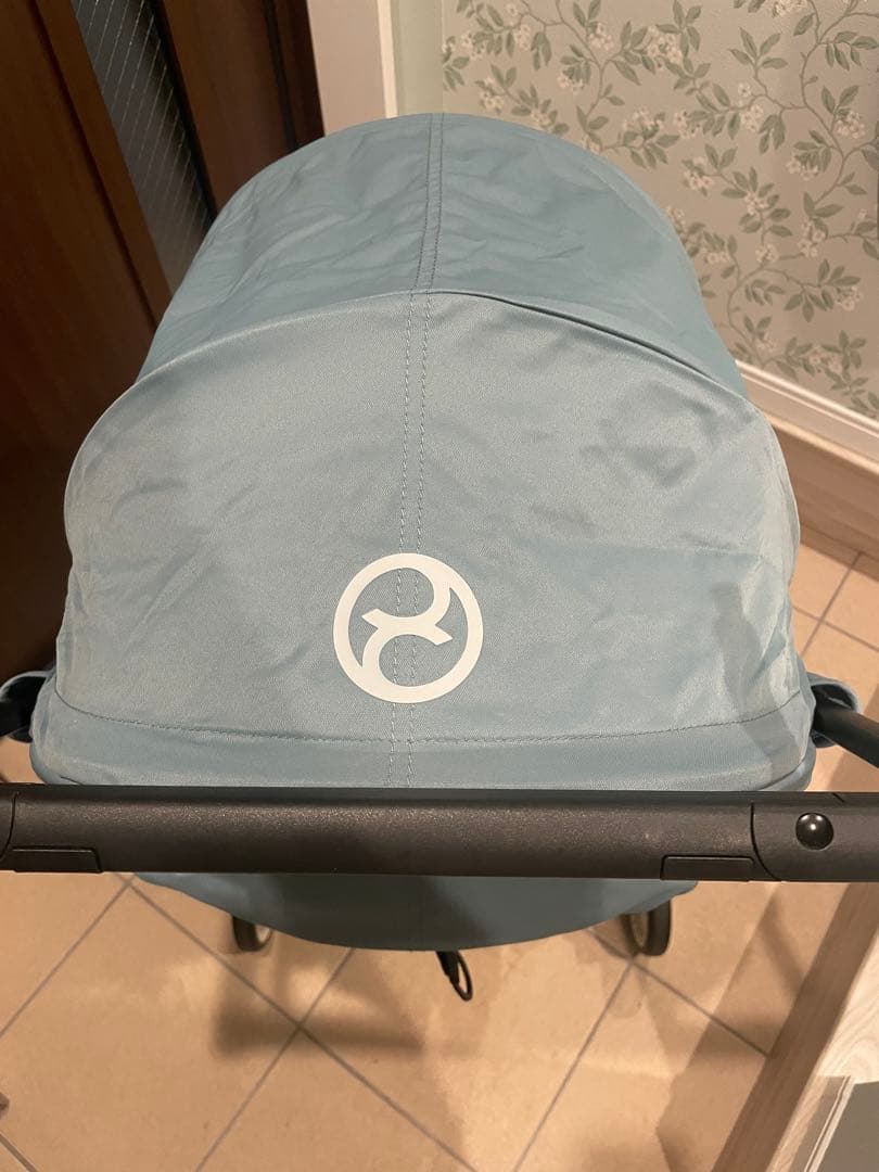 Cybex サイベックス　2024年モデル　リベル　美品
