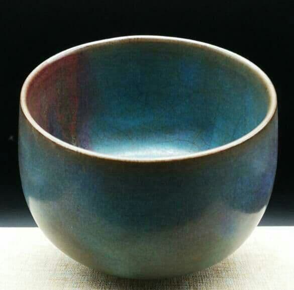 灰皿収蔵級置物