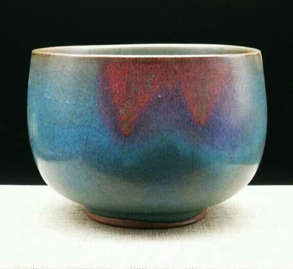 灰皿収蔵級置物