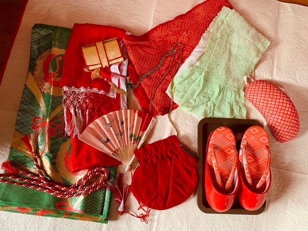 七五三　7歳の女の子のお支度クリスマスハーフ成人式へ華やかに着回せるお着物セット