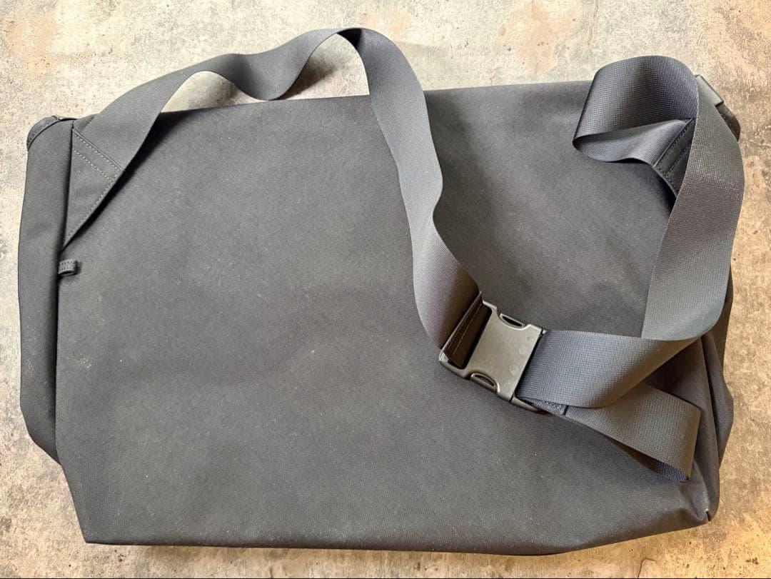 ATTITU CORDURA/レザーコンビ メッセンジャーバッグ Large