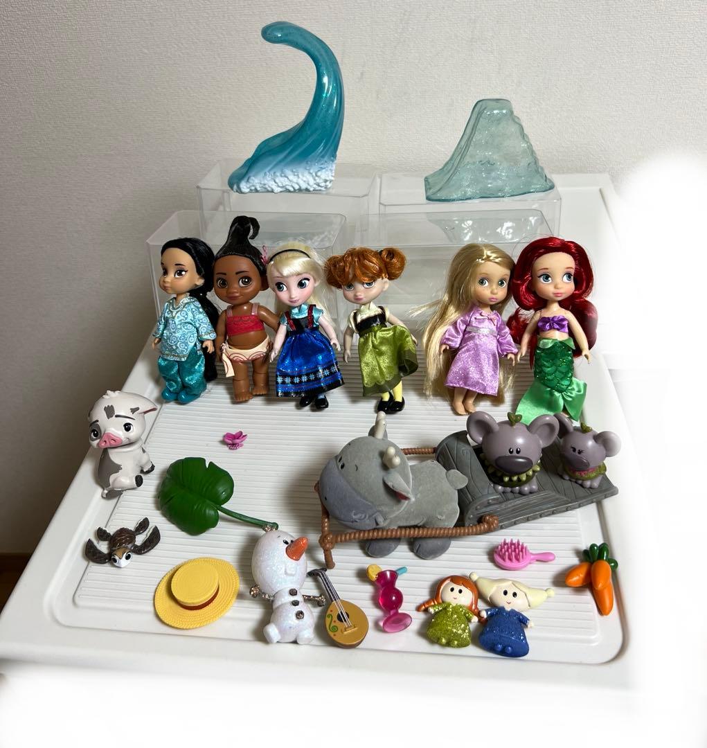 ディズニー、アニメータードール（ミニ）アナ、エルサ、モアナのお人形、小物