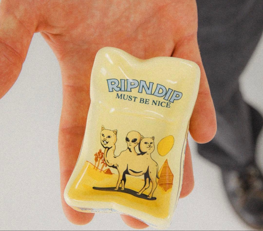 リップンディップ RIPNDIP BARNUM CERAMIC ASH TRAY