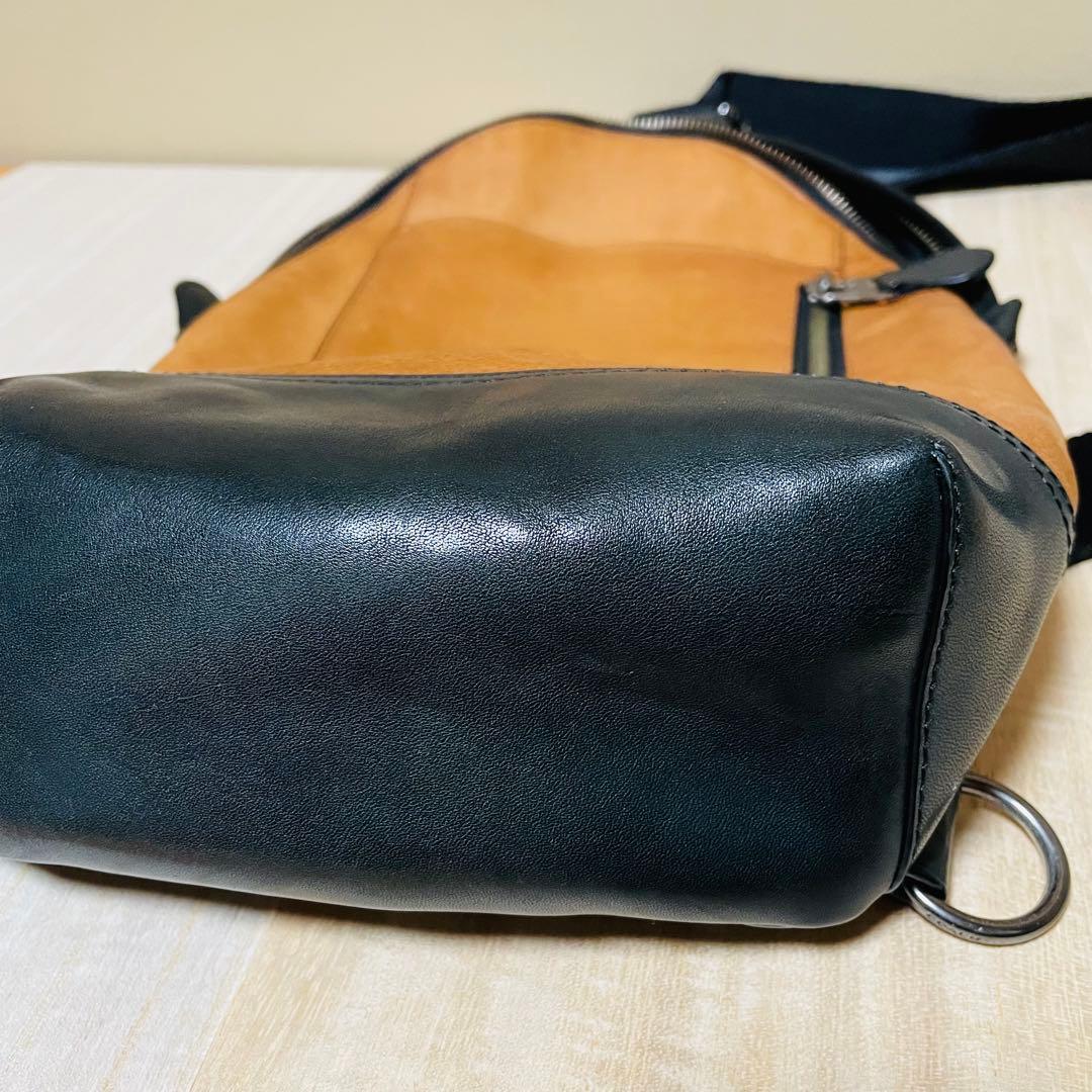 【極美品】COACH/コーチ/オールレザー/ボディバッグ/スリング/72096黒