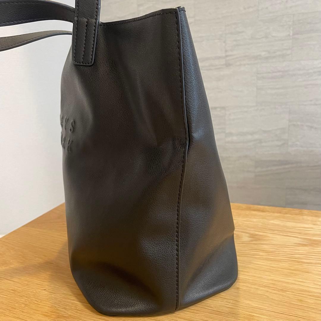 【バーニーズニューヨーク】ロゴトートバッグ　黒　美品　肩掛け◎