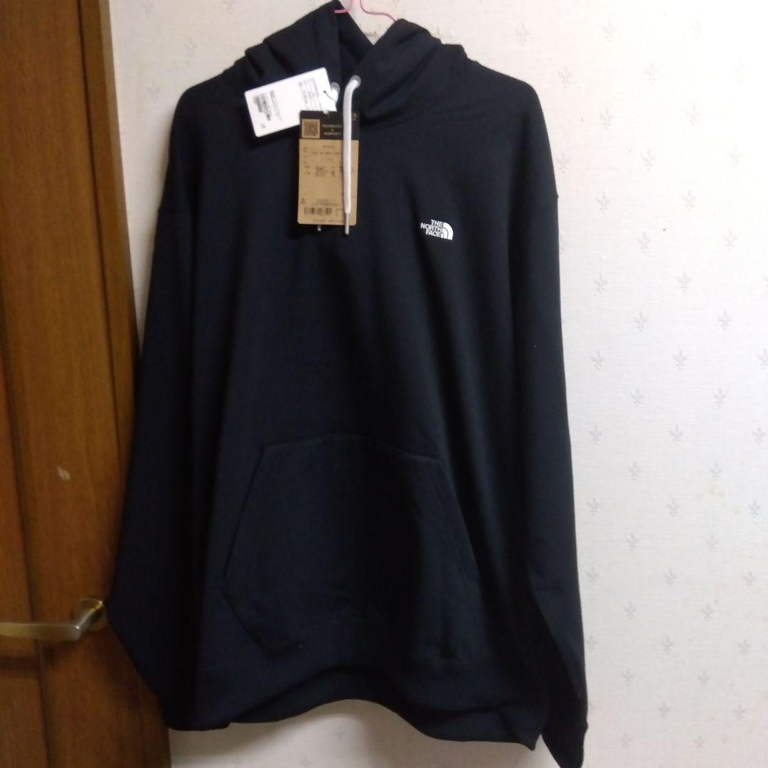 新品タグ付きTHE NORTH FACE ブラック パーカー