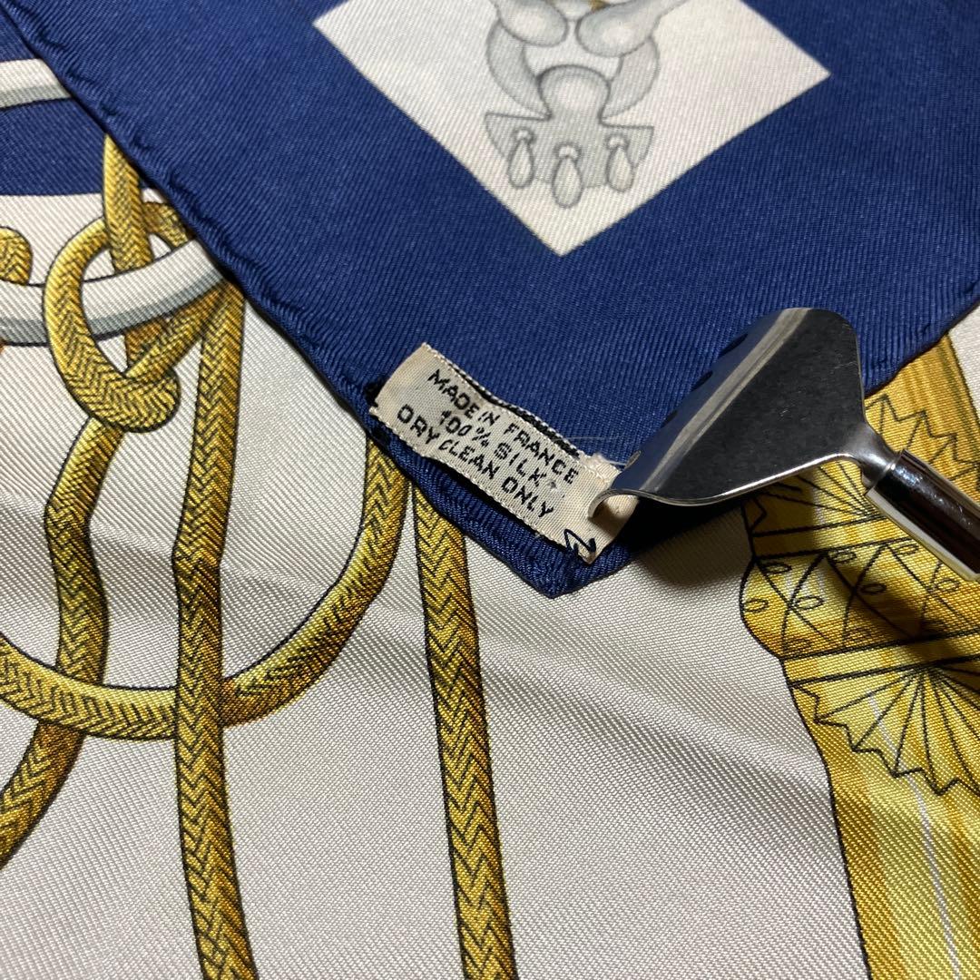 エルメス　カレ90「クリケティス」（Cliquetis）　スカーフ