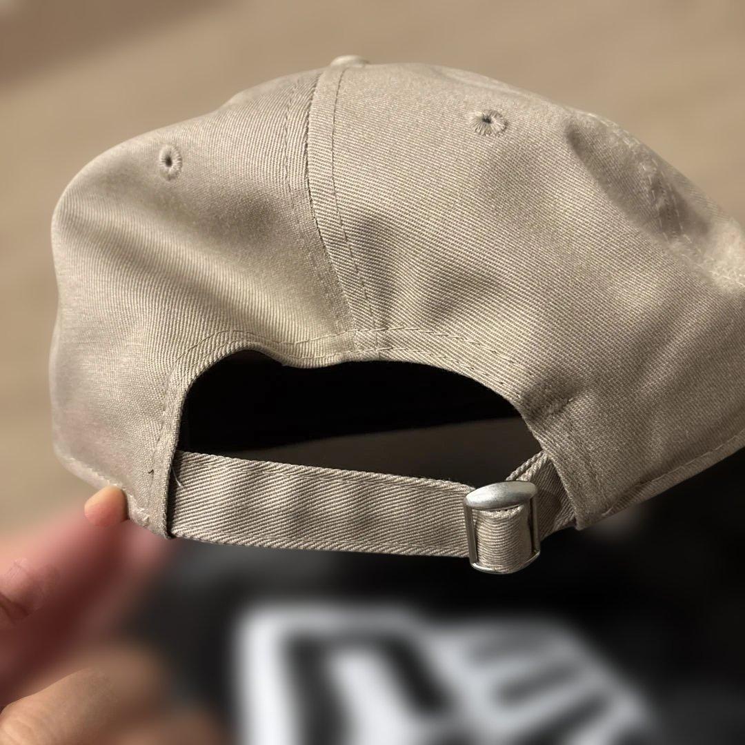 New Era 9FORTY ベージュキャップ　ニューエラ