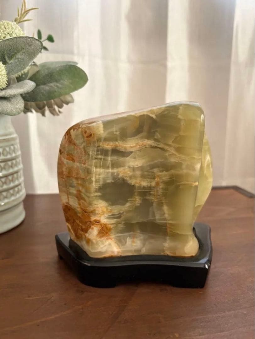 パワーストーン　縞メノウ 1.2kg 瑪瑙 原石 鉱物 鑑賞石 自然石 水石