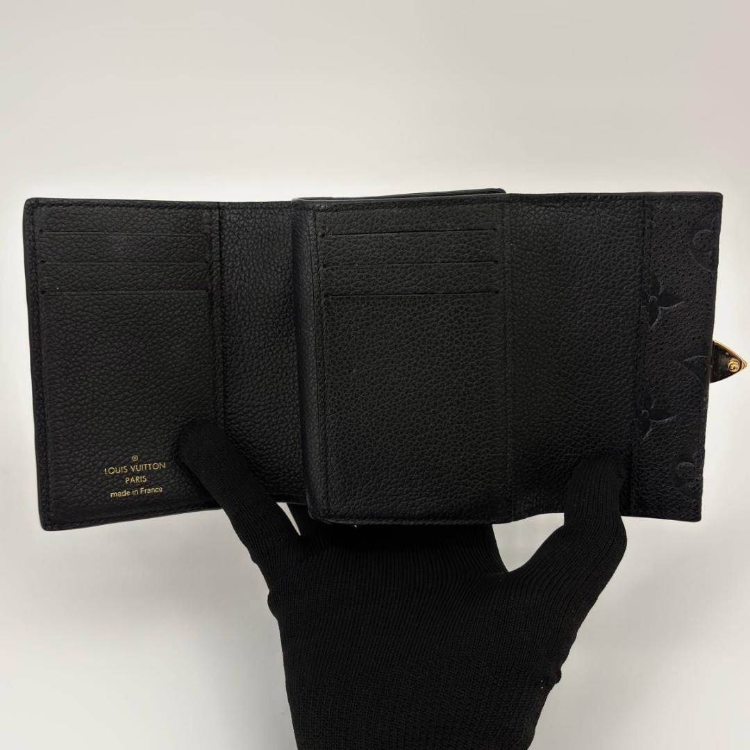 大人気 現行 極美品 ルイヴィトン アンプラント メティス 三つ折り財布 黒