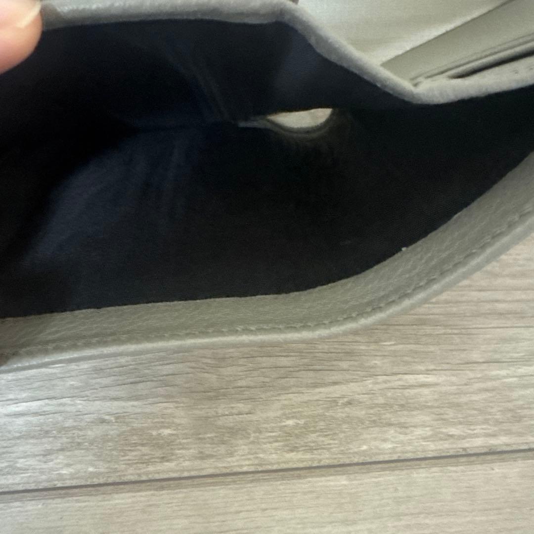 PRADA グレー 三つ折り財布
