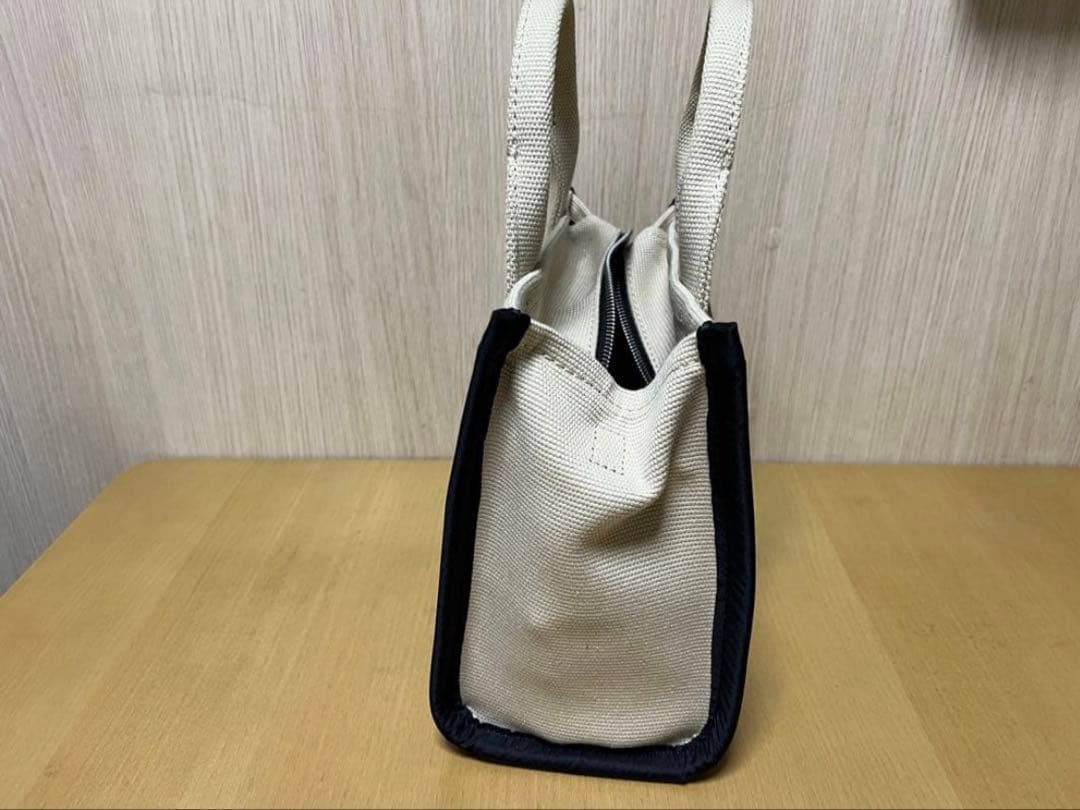 MARC JACOBS THE TOTE BAG アイボリー