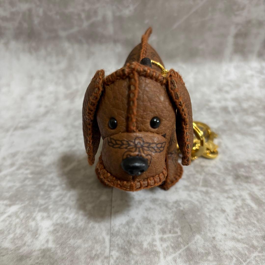 H112 極美品✨エムシーエム　キーホルダー　キーリング　バッグチャーム　犬