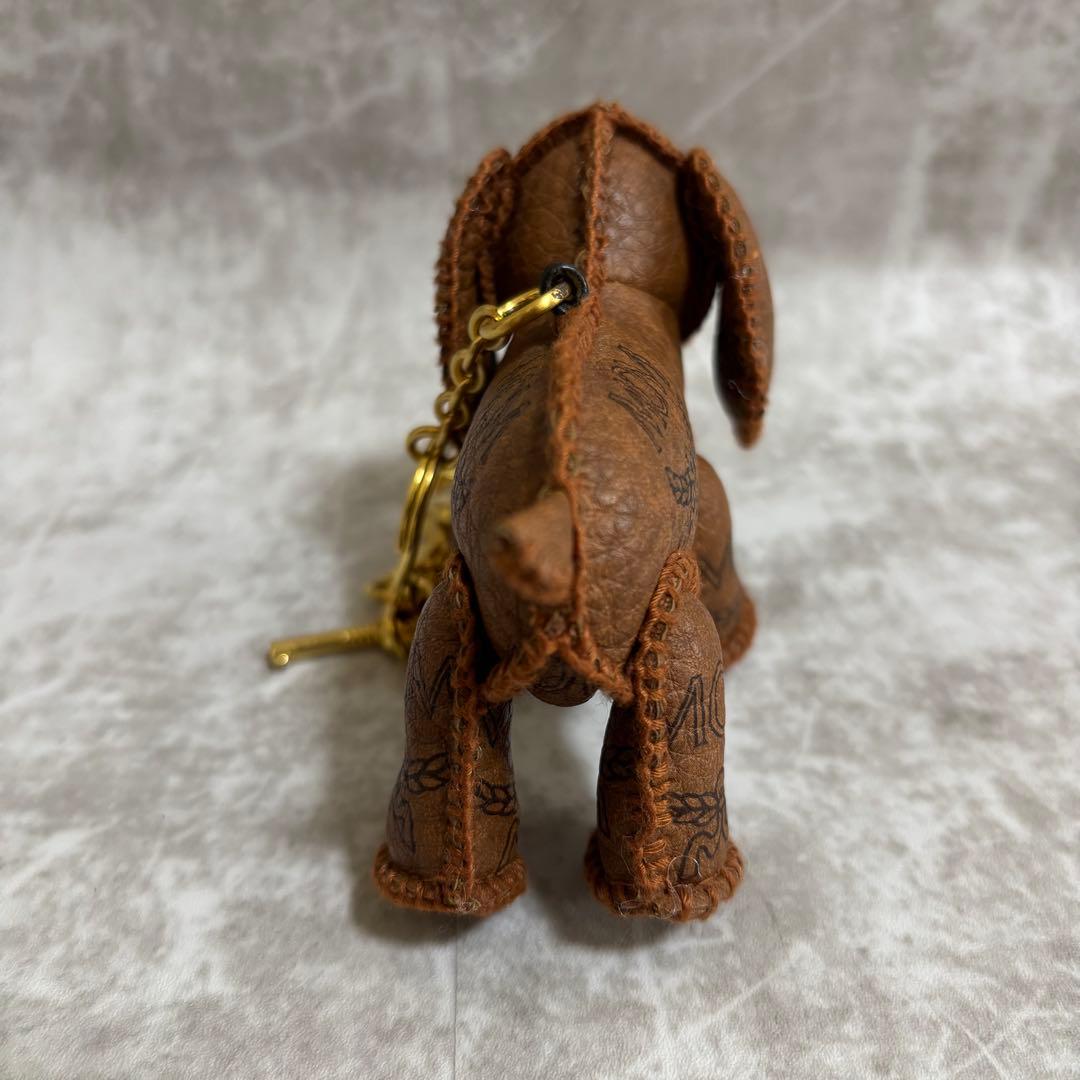 H112 極美品✨エムシーエム　キーホルダー　キーリング　バッグチャーム　犬