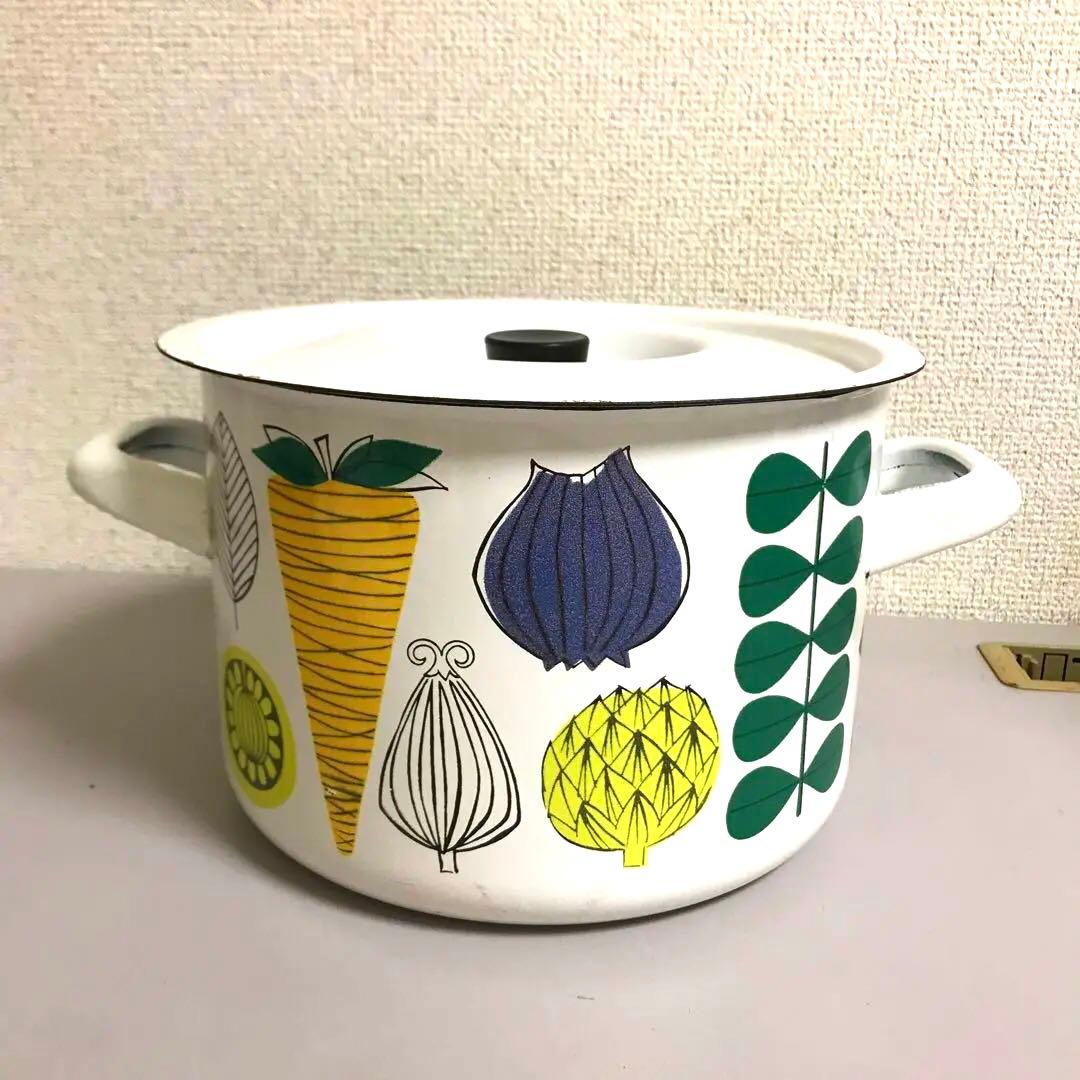 ホーロー鍋　FINEL(フィネル)社製VEGETA(ヴェゲタ) 両手鍋