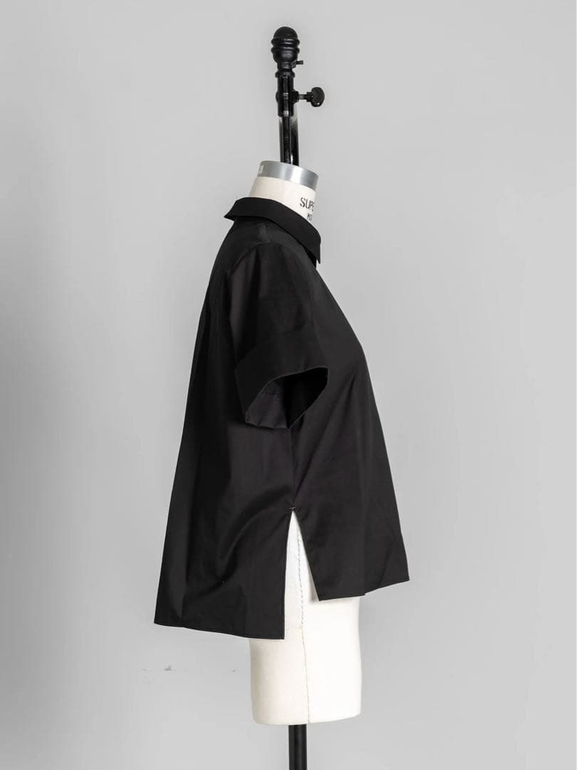 専用【deres】 half sleeve blouse