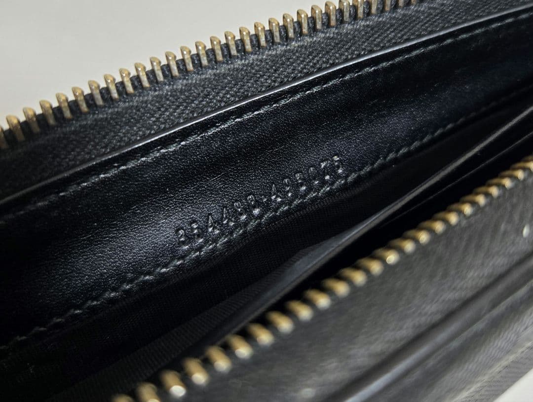 【今週末限定5,000円OFF！】GUCCI シマ/型 押し レザー長財布