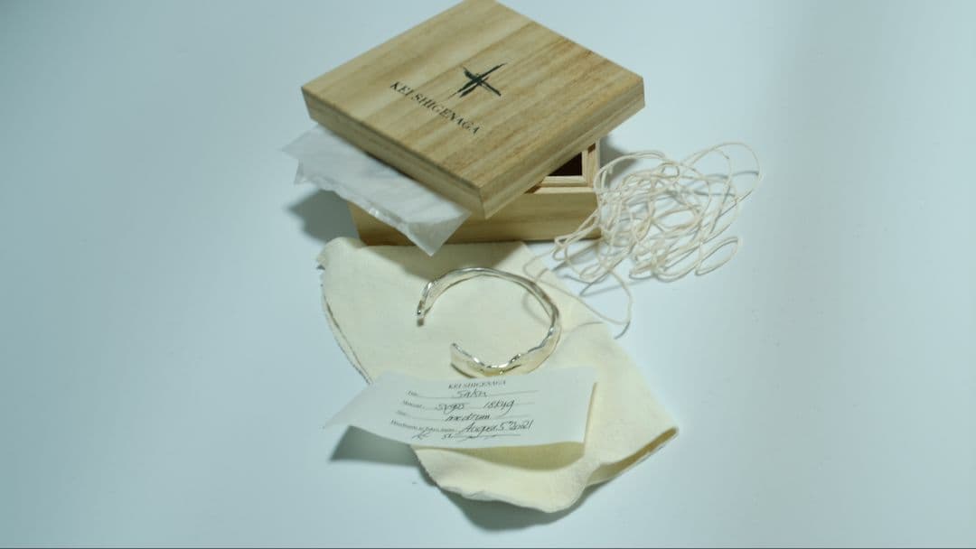 アクセサリー kei shigenaga saku bangle silver & 18k