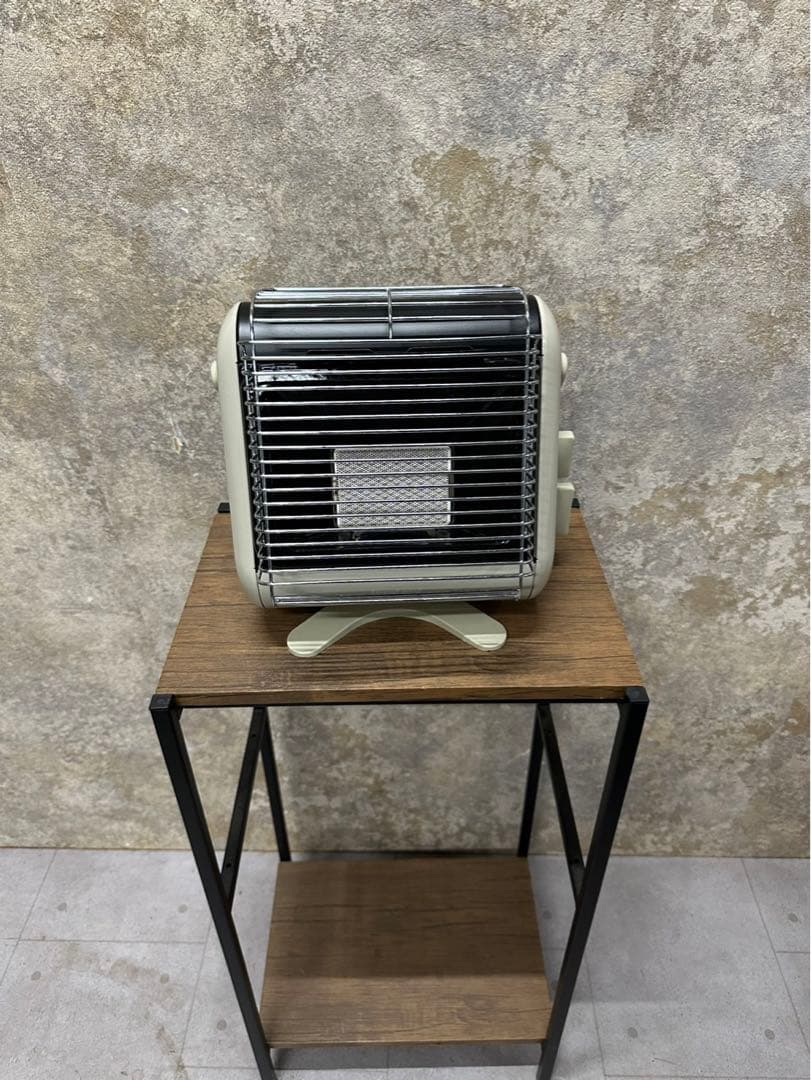 Iwatani イワタニ カセットガスストーブ ヒーター ポータブル