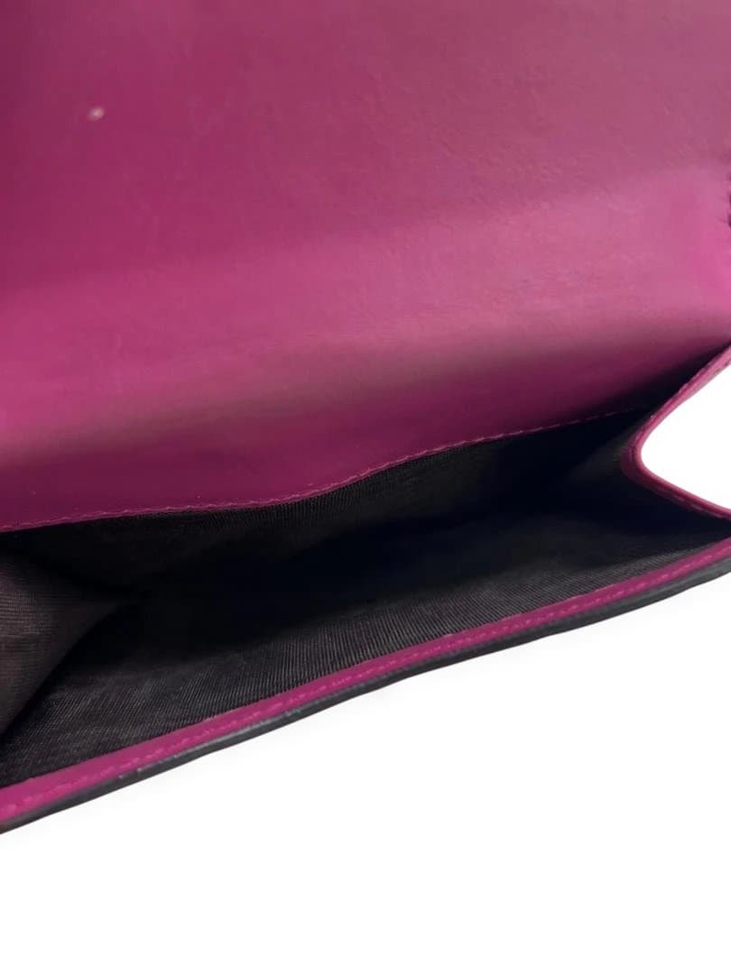 GUCCI（グッチ）グッチシマレザー 二つ折り財布 Wホック リボンモチーフ