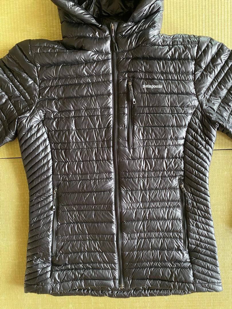 patagonia パタゴニア　ウィメンズ・ウルトラライト・ダウン・フーディ　S