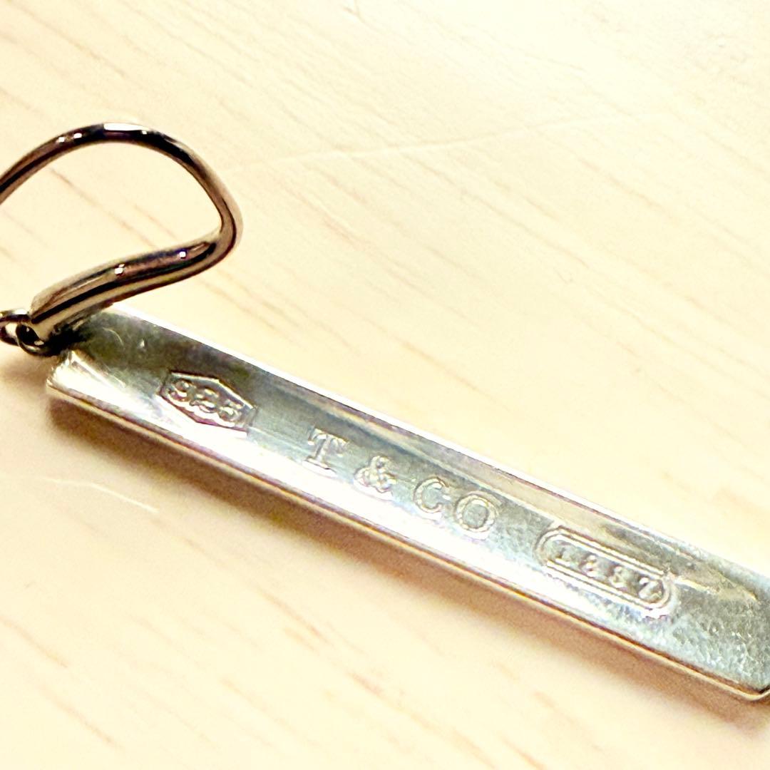 Tiffany & Co. 1837 バー ピアス