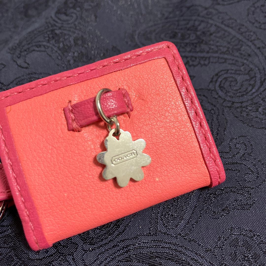 COACH キーリング　キーホルダー　フォトフレーム　チャーム　フラワー　ピンク