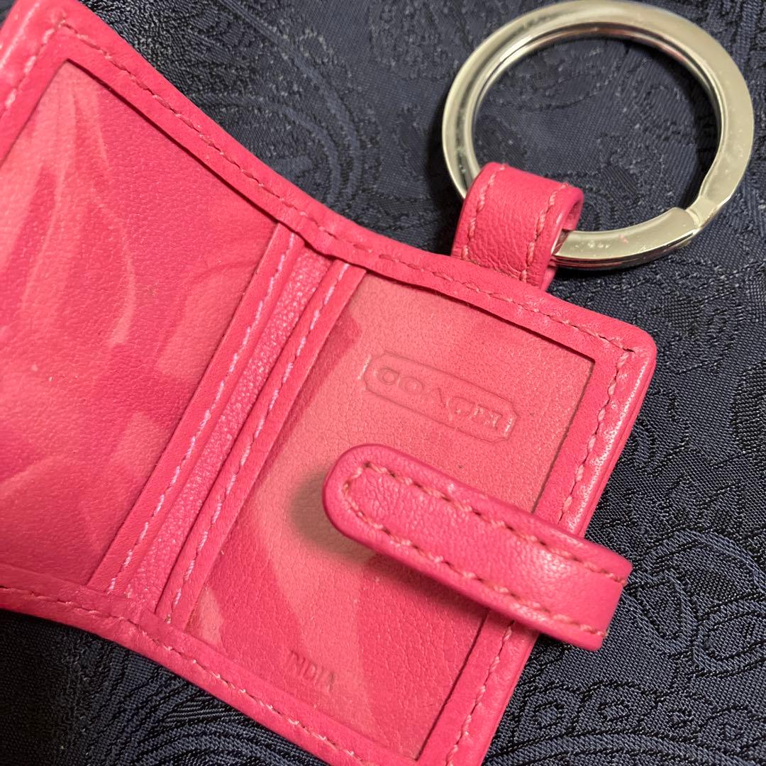 COACH キーリング　キーホルダー　フォトフレーム　チャーム　フラワー　ピンク