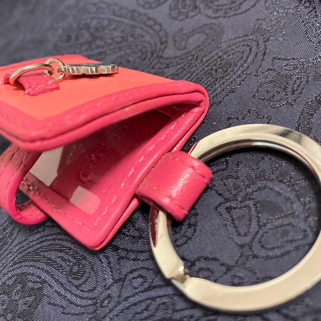 COACH キーリング　キーホルダー　フォトフレーム　チャーム　フラワー　ピンク