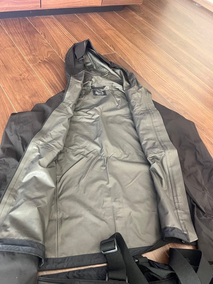 シマノゴアテックスブラック フード付きレインウェアセット　XL